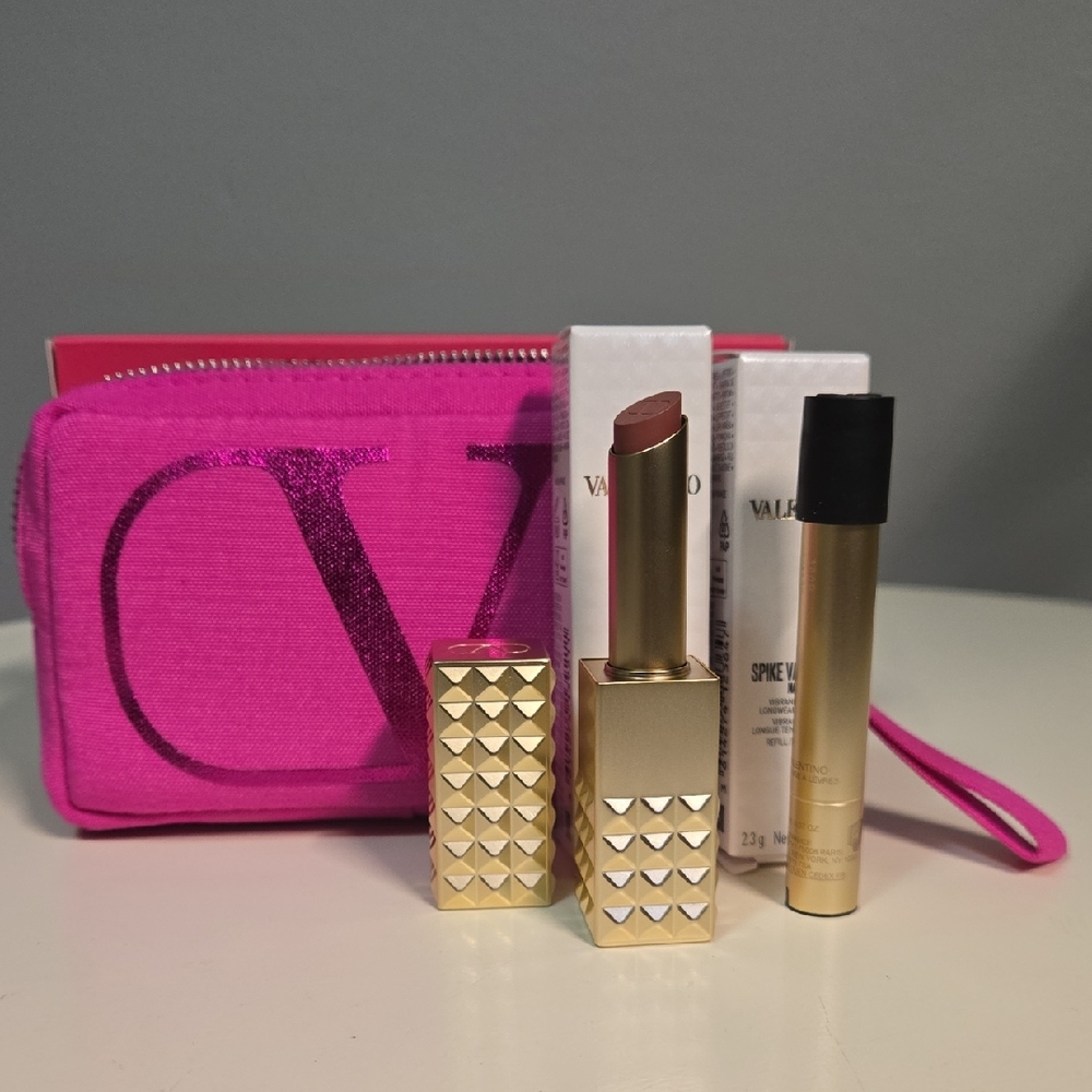 Valentino - Spike Valentino Matte Lipstick And Pouch SET